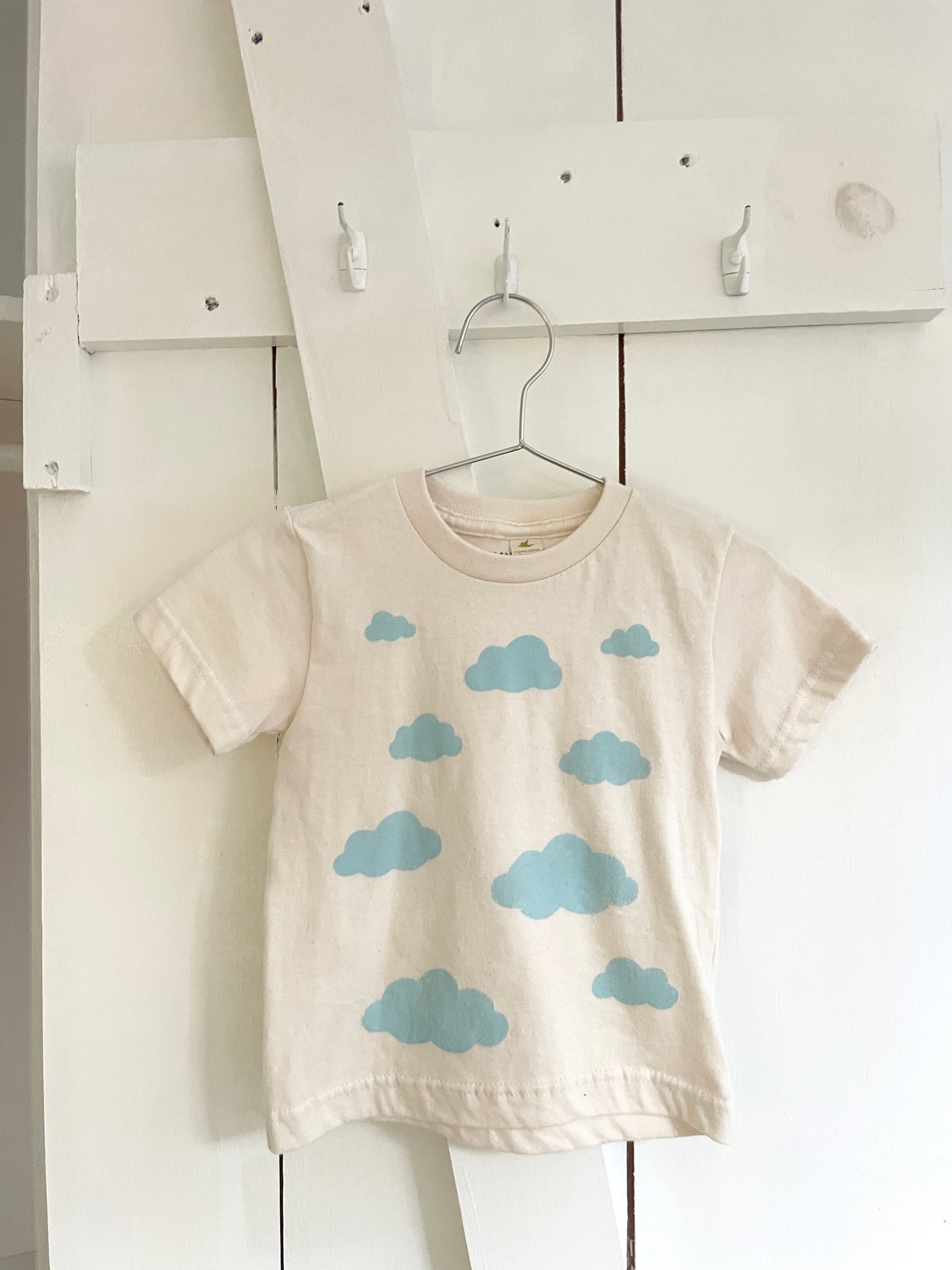 CLOUD 9 | ORGANIC COTTON T-SHIRT