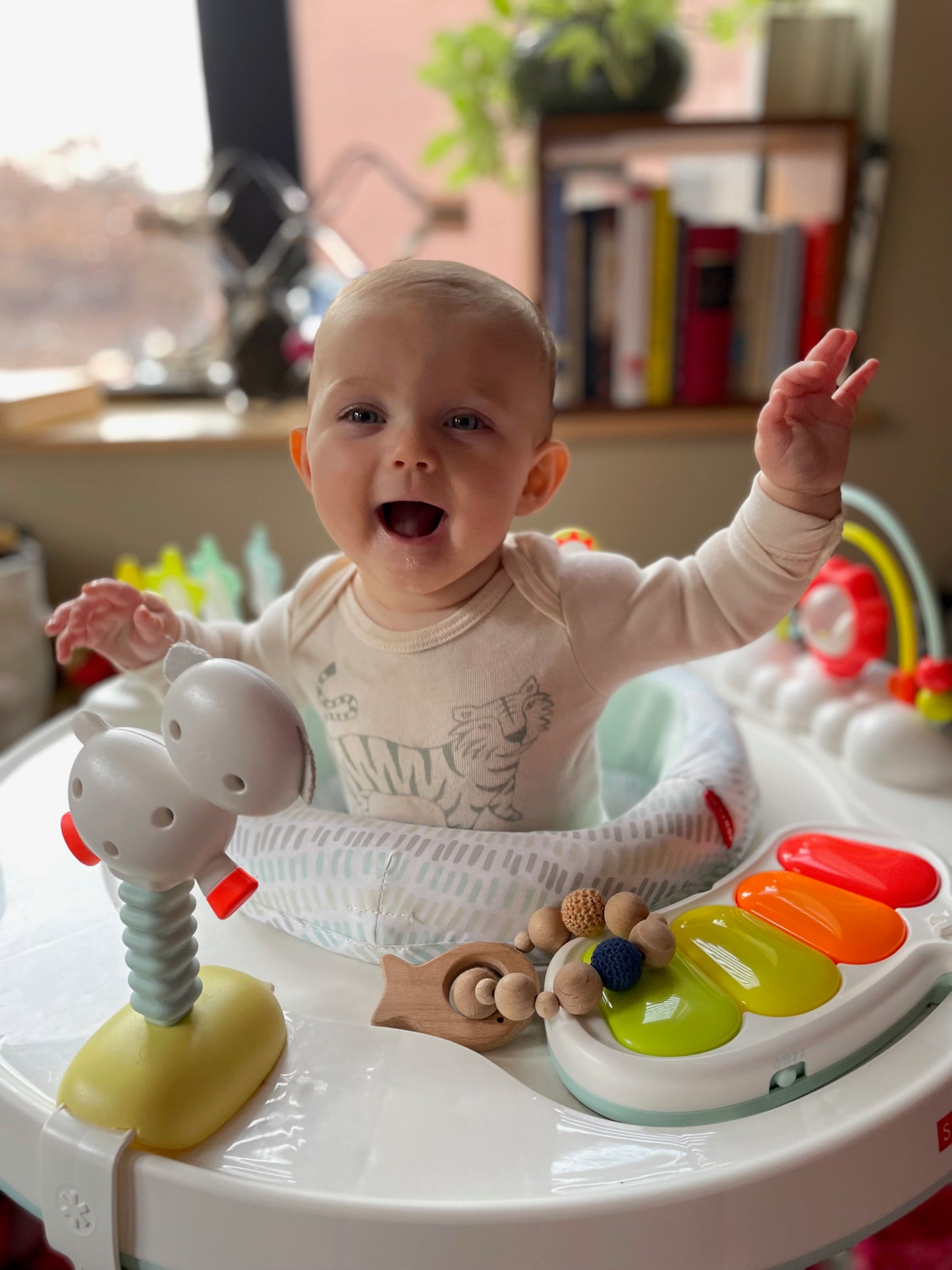 TIGER | ORGANIC COTTON BABY ONESIE