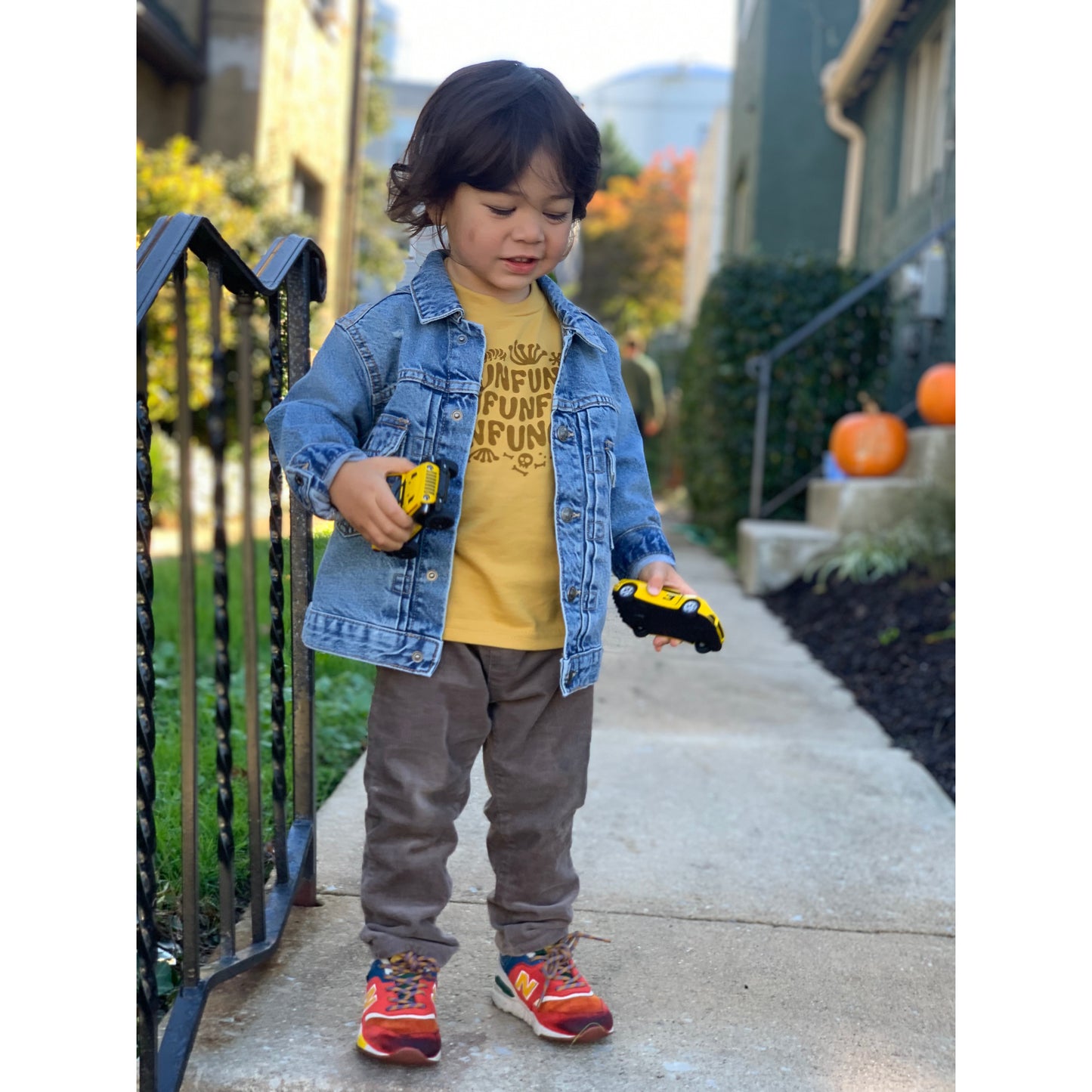 FUN FUN FUNGI | ORGANIC COTTON KIDS' T-SHIRT